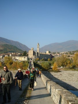 Il Gruppo sul Ponte Gobbo (20251 bytes)